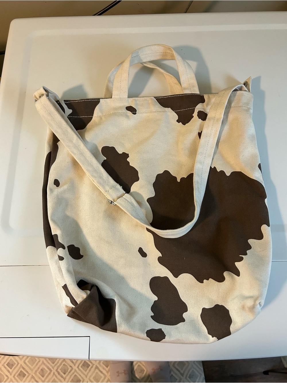 Urban Outfitters-Baggu- Duck Bag in Cow-Print Canvas